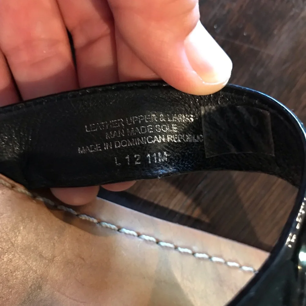 Tory Burch Black Patent Miller Thong Sandals